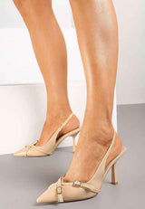 Beige High Heels mit dünnem Absatz