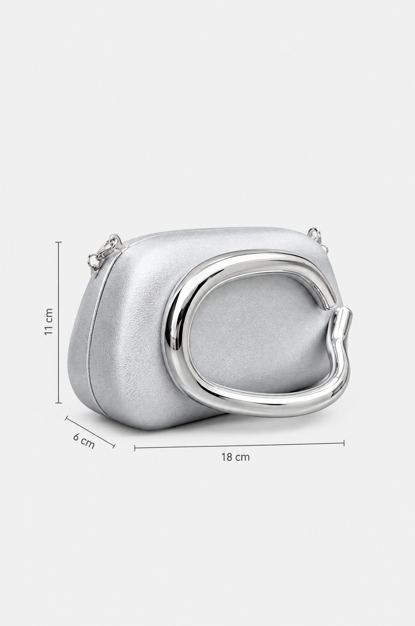 Silberne Abendtasche