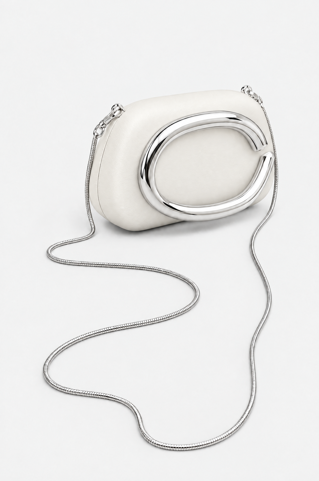 Weiße Abendtasche