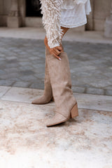 Khakifarbene Cowboystiefel mit Blockabsatz
