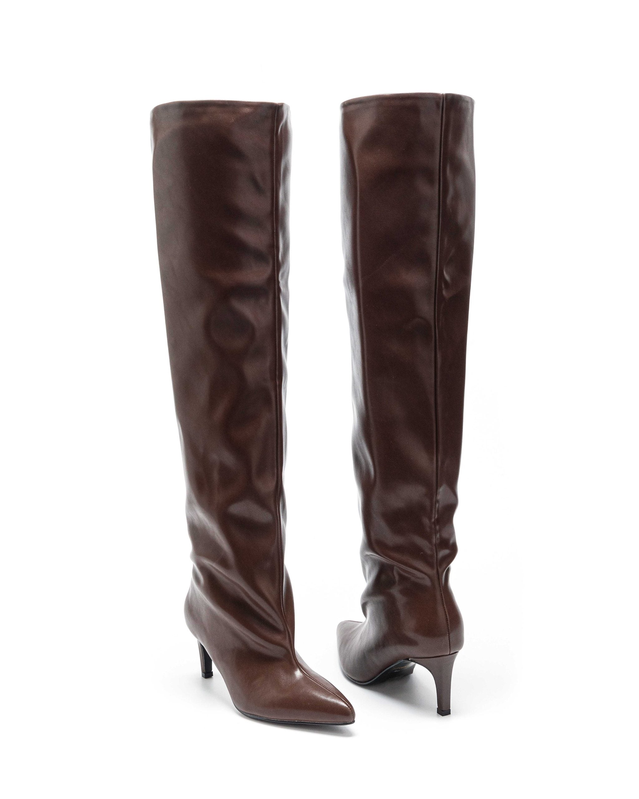 Braune Overknee-Stiefel mit dünnem Absatz