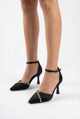 Schwarze Stilettos