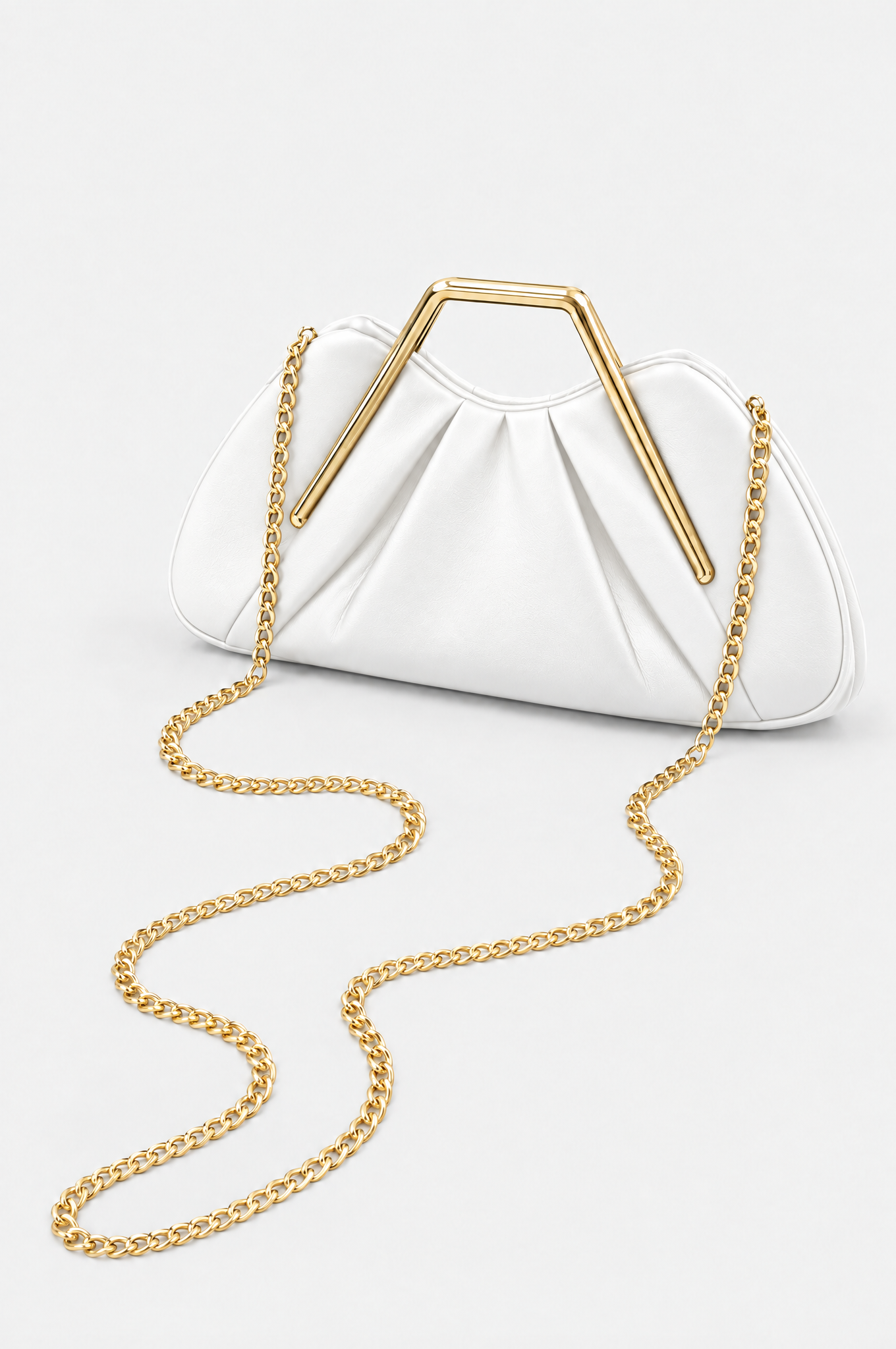 Weiße Abendtasche