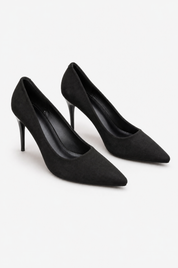Schwarze Pumps mit Stilettoabsatz