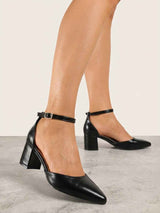 Schwarze Pumps mit Blockabsatz