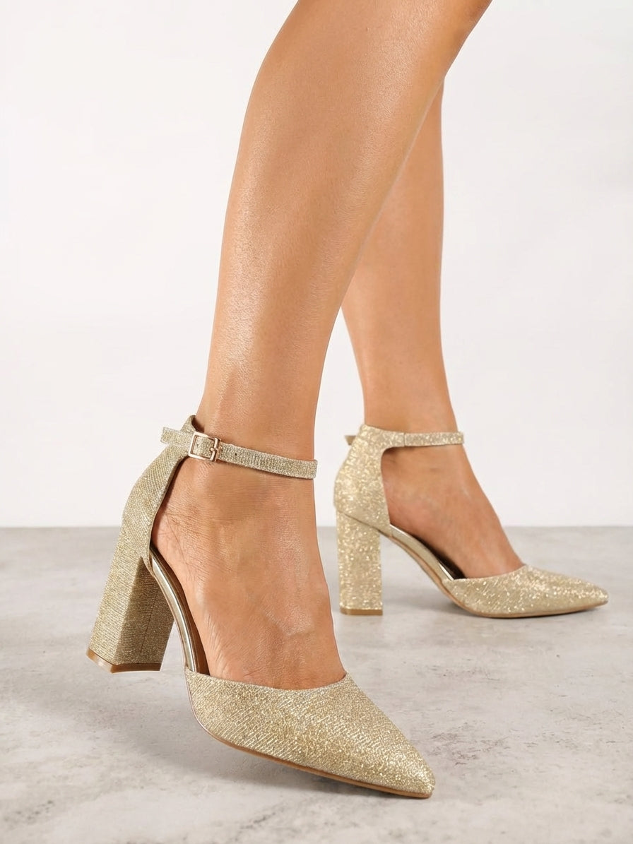 Goldene Pumps mit Blockabsatz