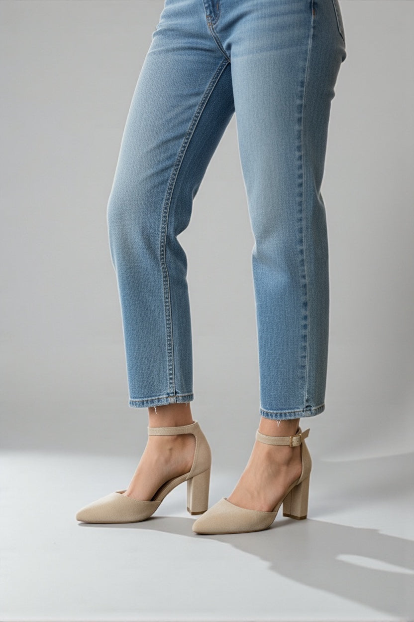 Beige Veloursleder-Pumps mit Blockabsatz