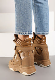 Camel Sneaker mit Klettverschluss