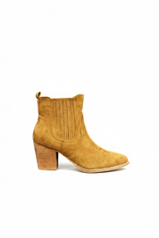 Kamelfarbene Stiefeletten mit Blockabsatz