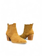 Kamelfarbene Stiefeletten mit Blockabsatz