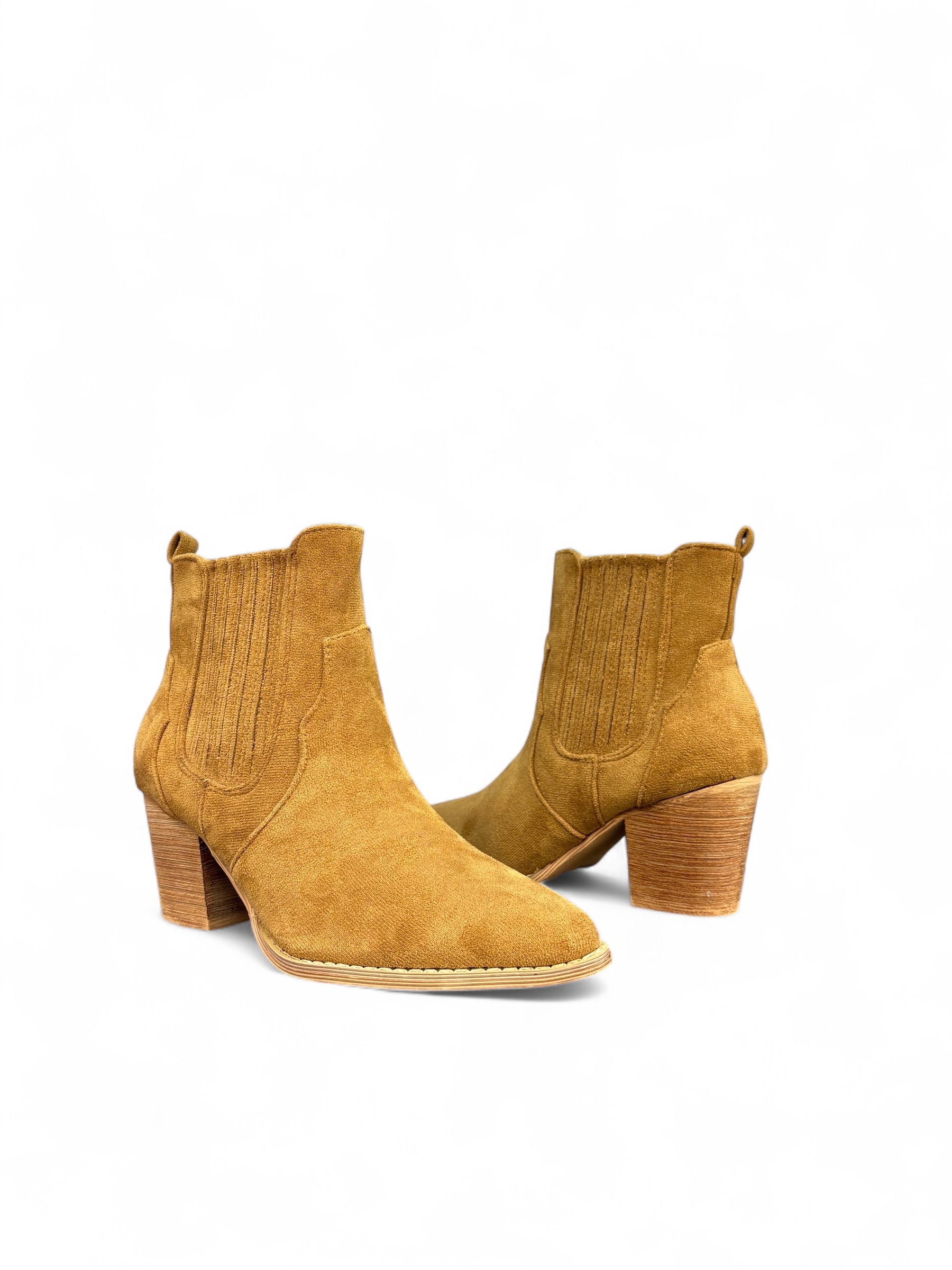 Kamelfarbene Stiefeletten mit Blockabsatz