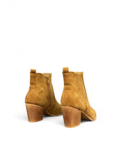 Kamelfarbene Stiefeletten mit Blockabsatz