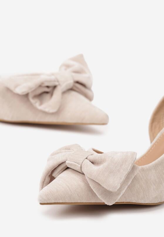 Beige High Heels mit dünnem Absatz
