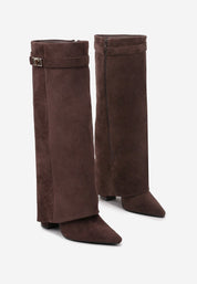 Braune Velourslederstiefel mit Blockabsatz