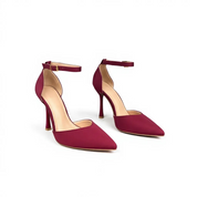 Bordeauxrote Stilettos mit dünnem Absatz