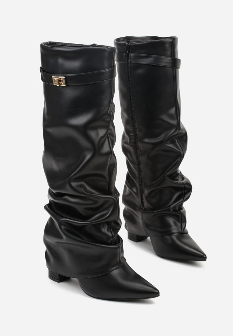 Schwarze Stiefel mit Raffungen und Blockabsatz
