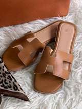 Camel flache Pantoletten