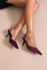 Bordeauxrote Stilettos mit dünnem Absatz