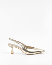 Goldene High Heels mit Stilettoabsatz