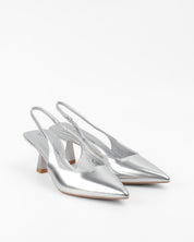 Silberne Stilettos mit dünnem Absatz