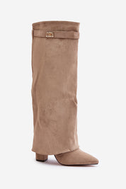 Khakifarbene Wildlederstiefel mit Blockabsatz