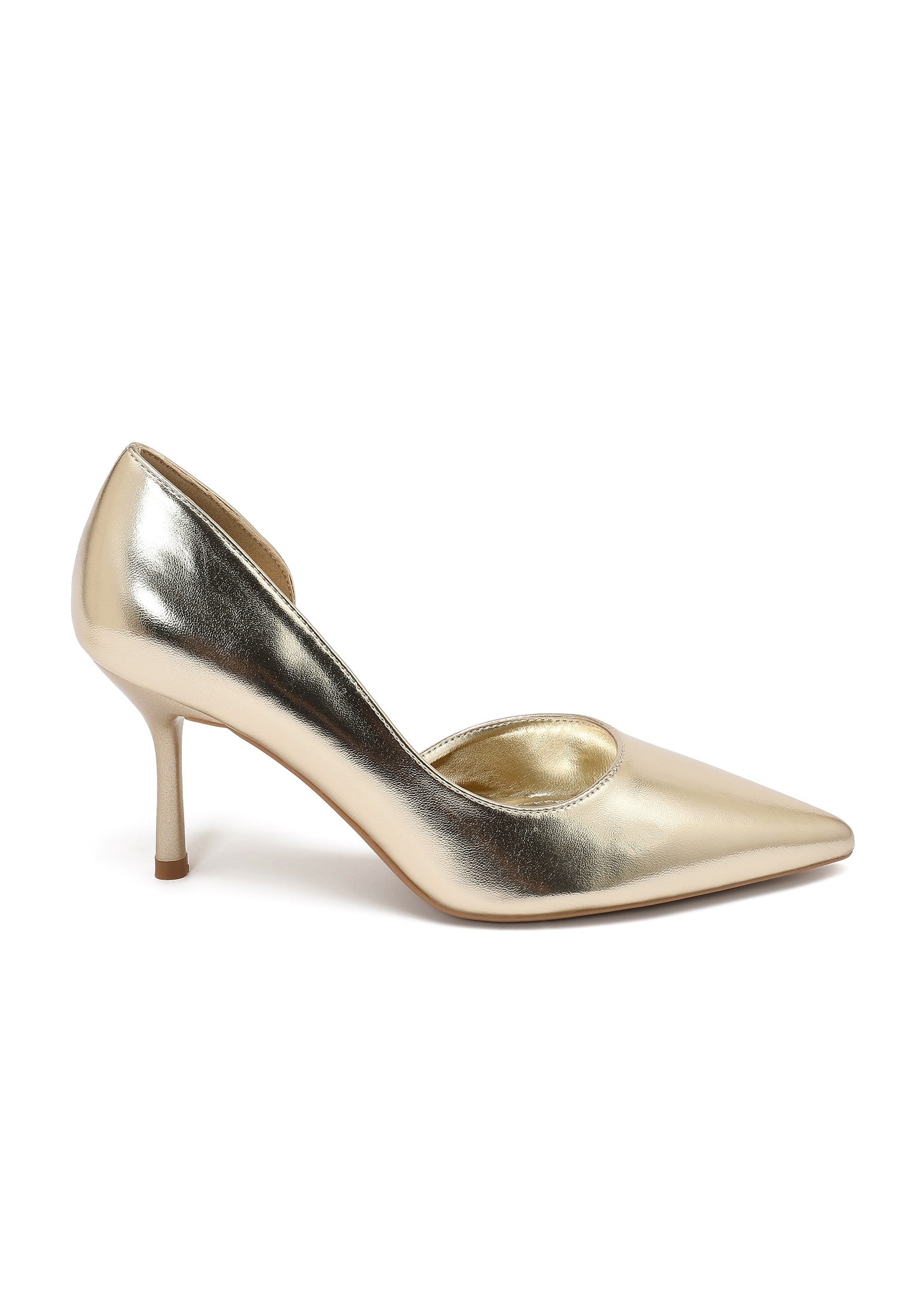 Goldene Pumps mit dünnem Absatz
