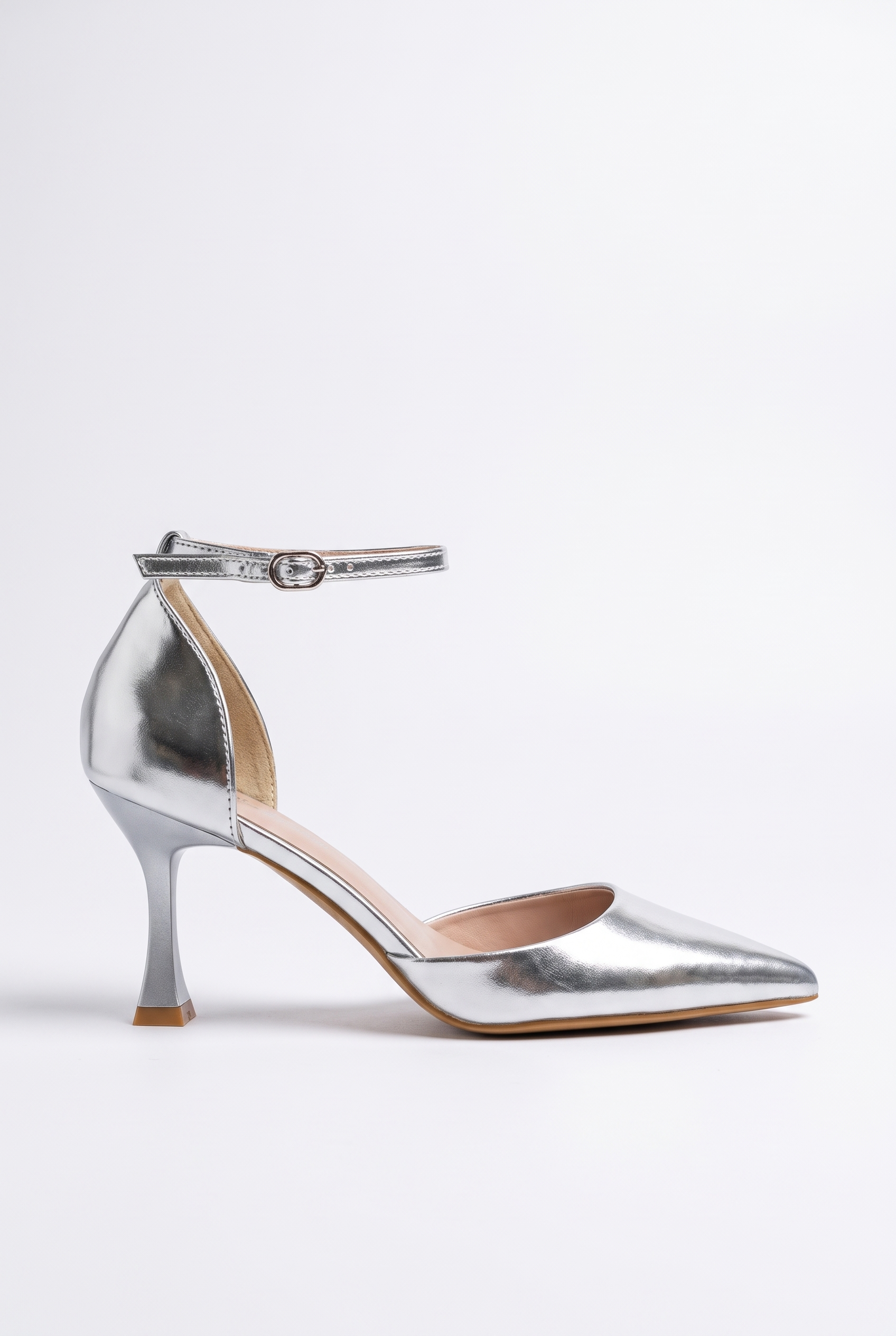 Silberne Stilettos mit dünnem Absatz