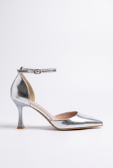 Silberne Stilettos mit dünnem Absatz